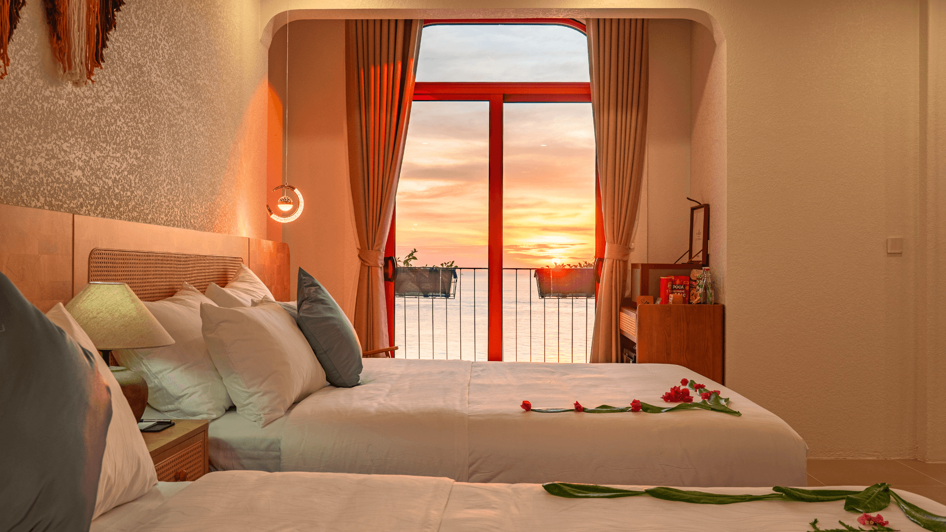 Elyday hospitality visual